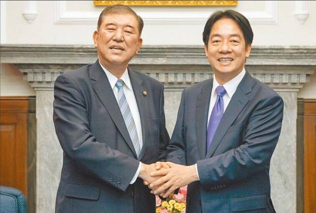 确立台湾省定位！岛内：绣红旗还来得及吗？王毅警告日本别找事
